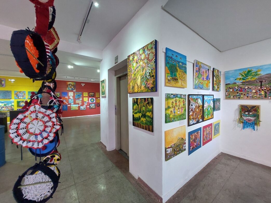 Em cartaz até 31 de outubro com entrada gratuita, a 4ª MITC 2026 transforma o Museu Municipal de Socorro na principal vitrine da arte naïf no Brasil.